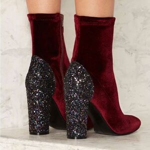 NWOT Nasty Gal Glitter Heel velvet boots